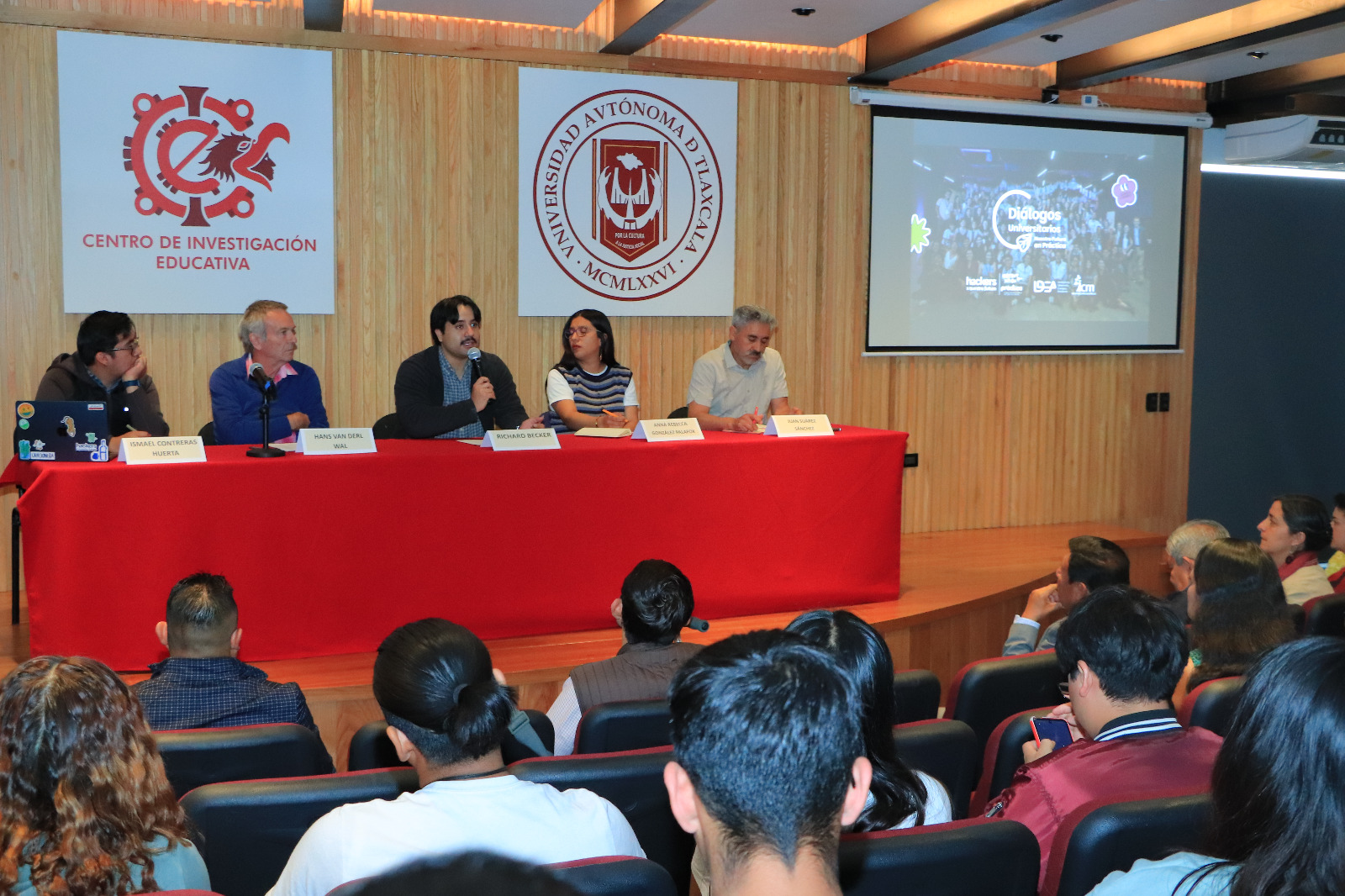 Investigadores UATx promueven conocimiento sobre cambio climático, energías renovables y praxis profesional